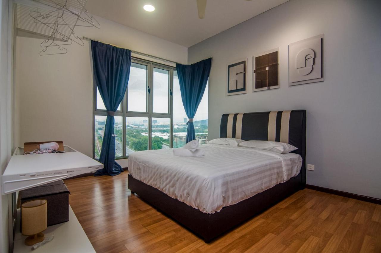 Flora Residence One South By Idealhub Seri Kembangan Ngoại thất bức ảnh